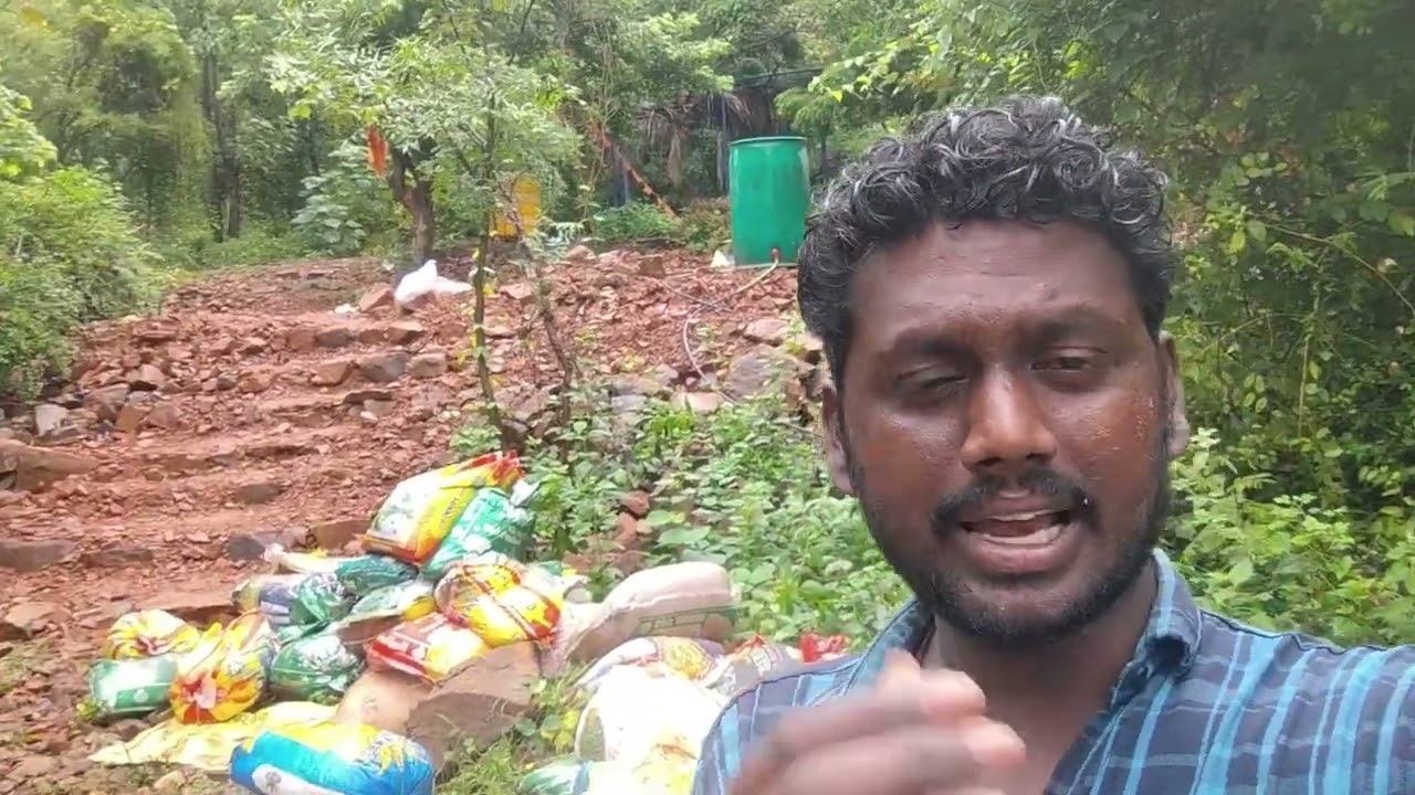 Work at the Kamakshi Amma site.