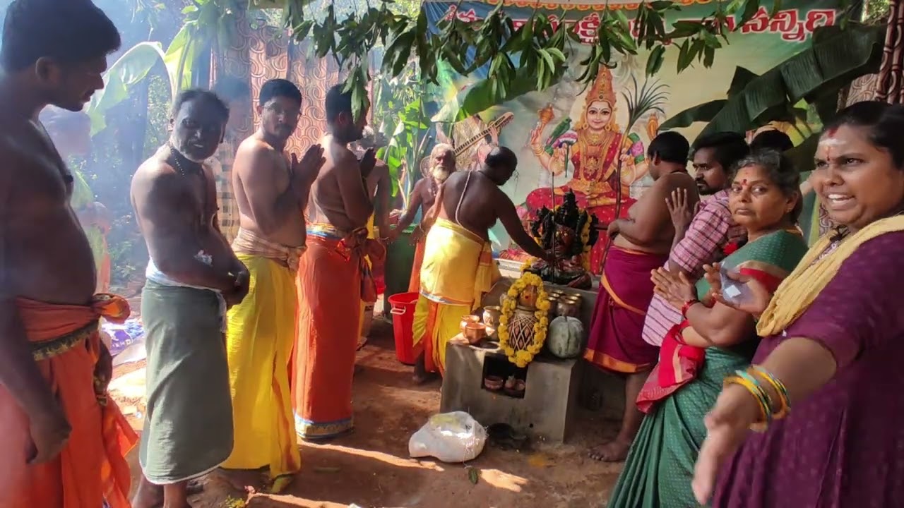The pooja on the day Kamakshi Amma was installed.
